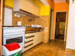 Apartmani LUČIĆ  Ivan Dolac (Otok Hvar)