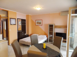 Apartmani Vivien Kustići (Otok Pag)