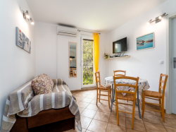 Apartmenthaus Apartmani Rubessa Baska (Insel Krk)