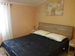 Apartmenthaus Vivien Kustici (Insel Pag)