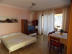 Apartmenthaus Vivien Kustici (Insel Pag)