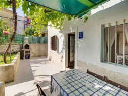 Apartmenthaus Nina Miholascica (Insel Cres)