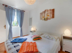 Apartmenthaus Nina Miholascica (Insel Cres)