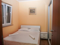 Apartmenthaus Villa Viktorija i Gabrijel Primosten