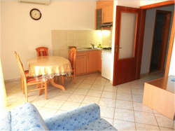 Apartmenthaus AUREL Rogoznica