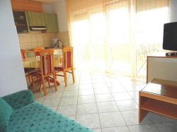 Apartmenthaus AUREL Rogoznica