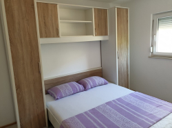 Apartmenthaus Vila Laura Tkon (Insel Pasman)