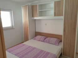 Apartmenthaus Vila Laura Tkon (Insel Pasman)