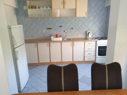 Apartmenthaus Vila Laura Tkon (Insel Pasman)