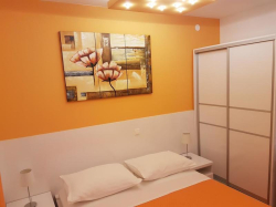 Apartmenthaus Villa Roza  Tučepi  Tucepi