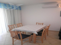 Apartmenthaus Vila Lana Vrsi 